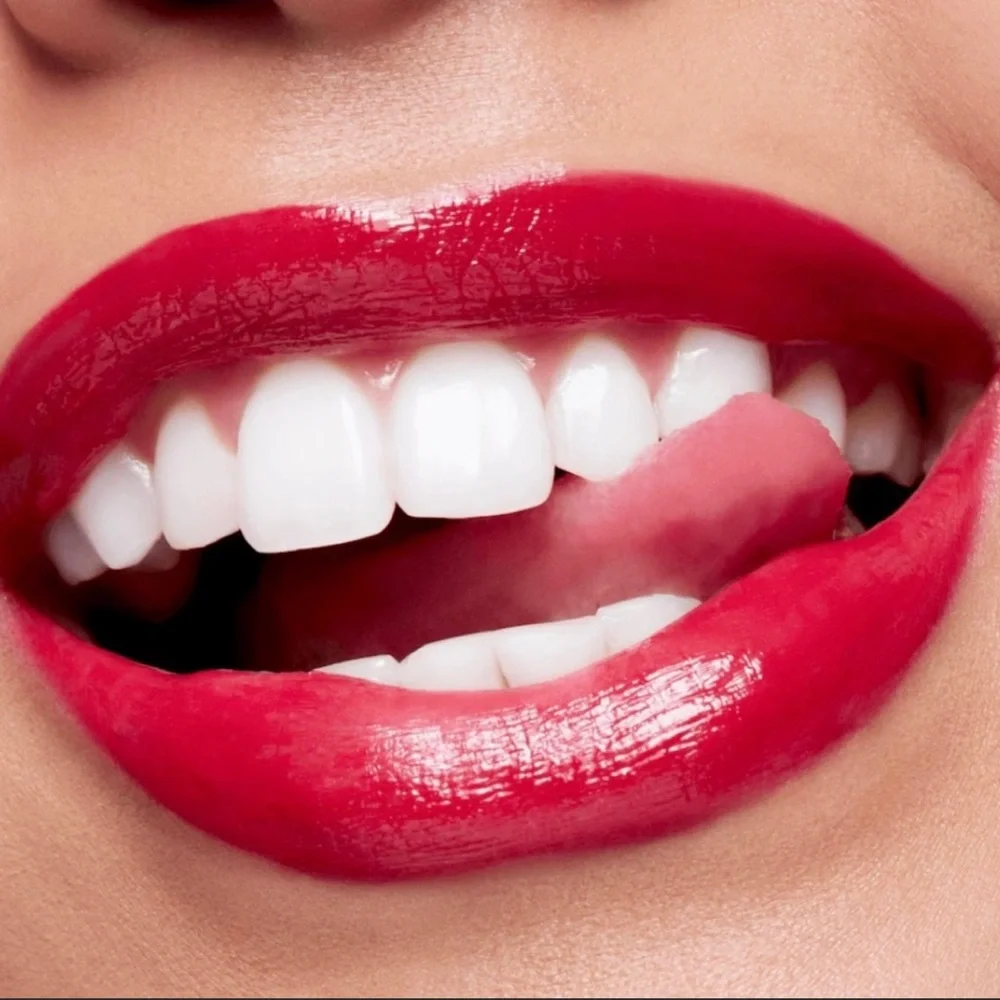 MAC Put A Bow On It Lustreglass Lipstick Bubbles & Bows - Picture 2 of 11